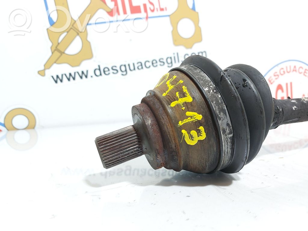 Etuvetoakseli   104713