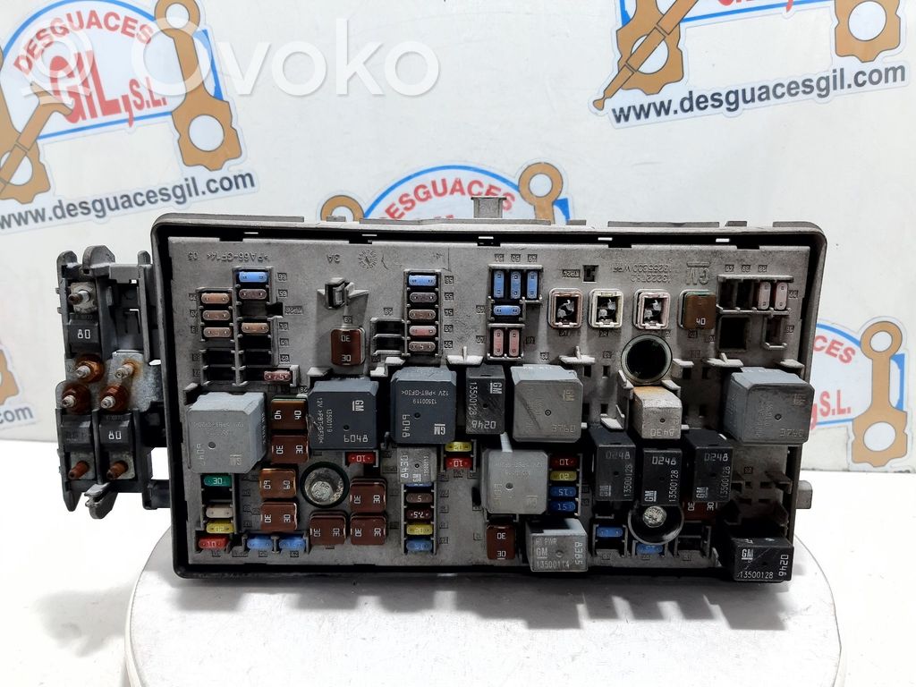 Opel Insignia A Módulo de fusible 
