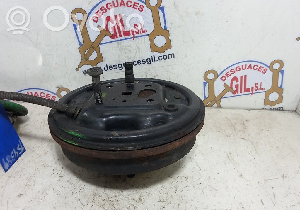 Ford Fiesta Cubo de rueda delantera 