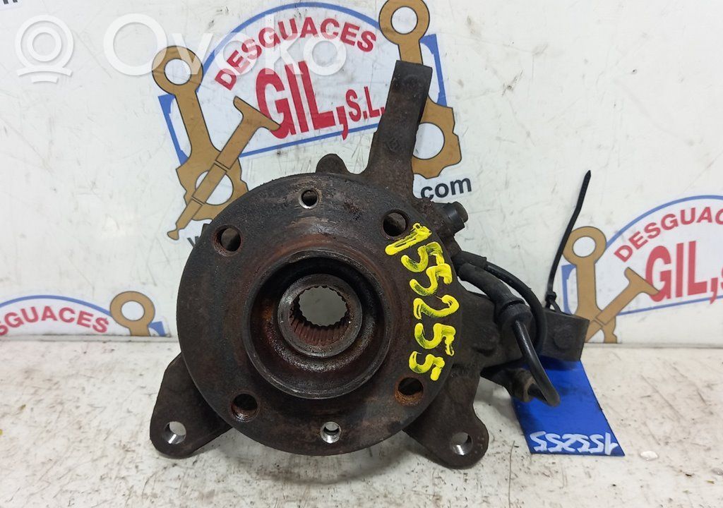 Renault Scenic I Front wheel hub spindle knuckle 