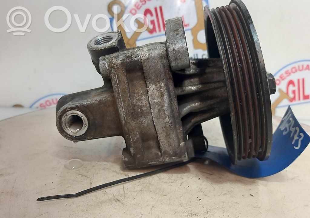 BMW 3 E36 Power steering pump 