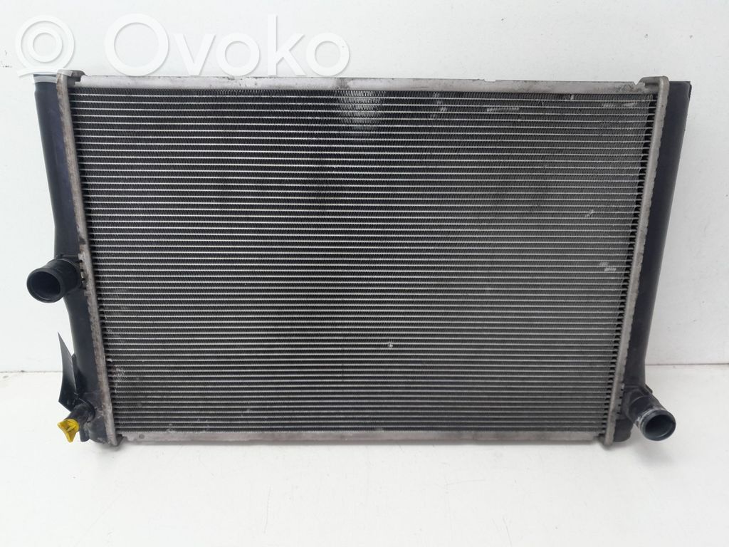 Toyota Auris 150 Radiator lichid răcire 