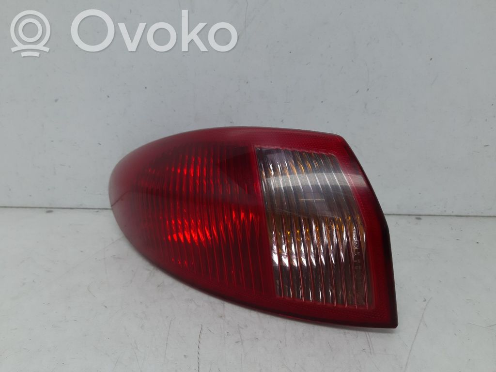 Alfa Romeo 147 Lampă spate în caroserie 
