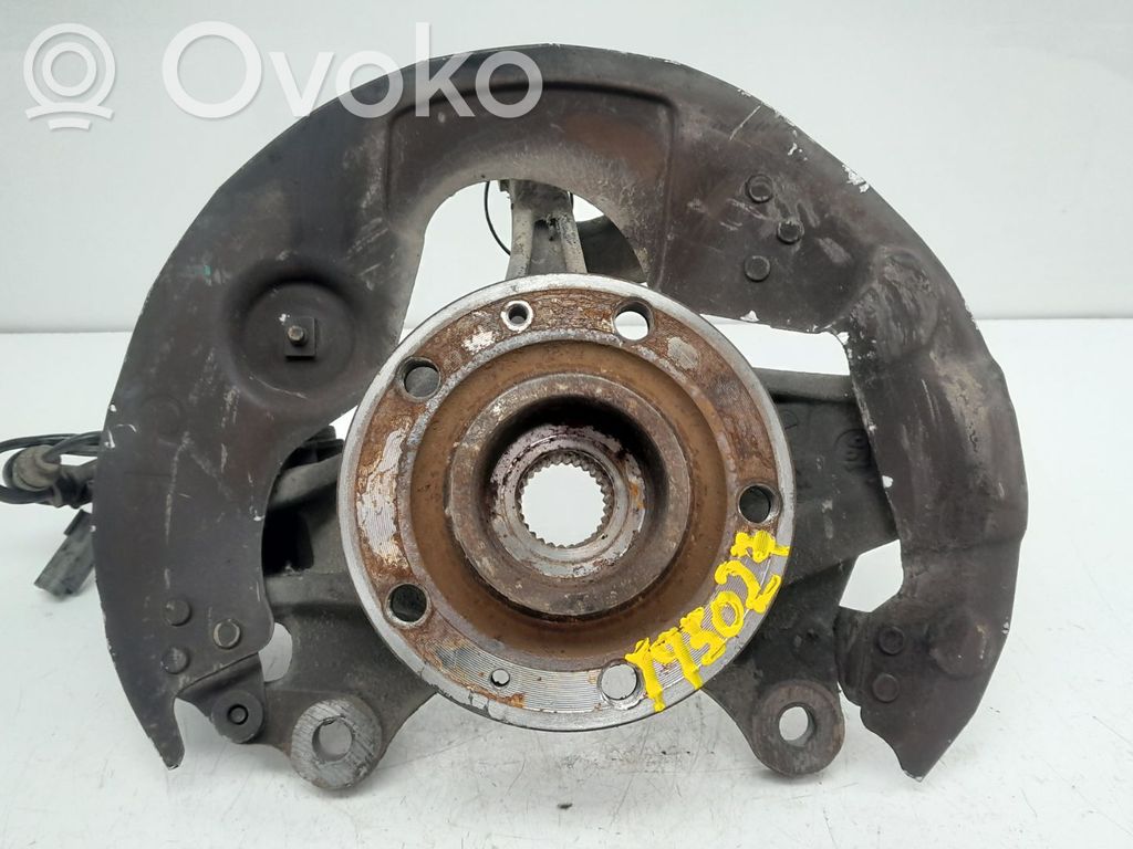 Peugeot 308 Front wheel hub spindle knuckle 