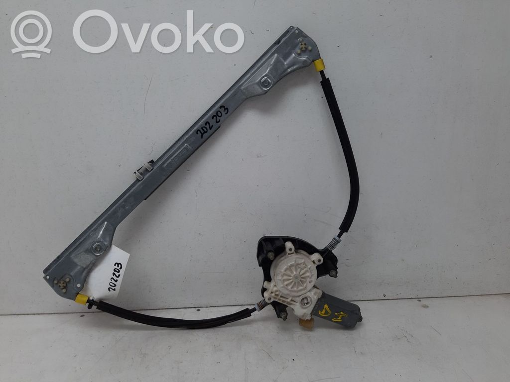Renault Clio II Macara ușă față cu motor 