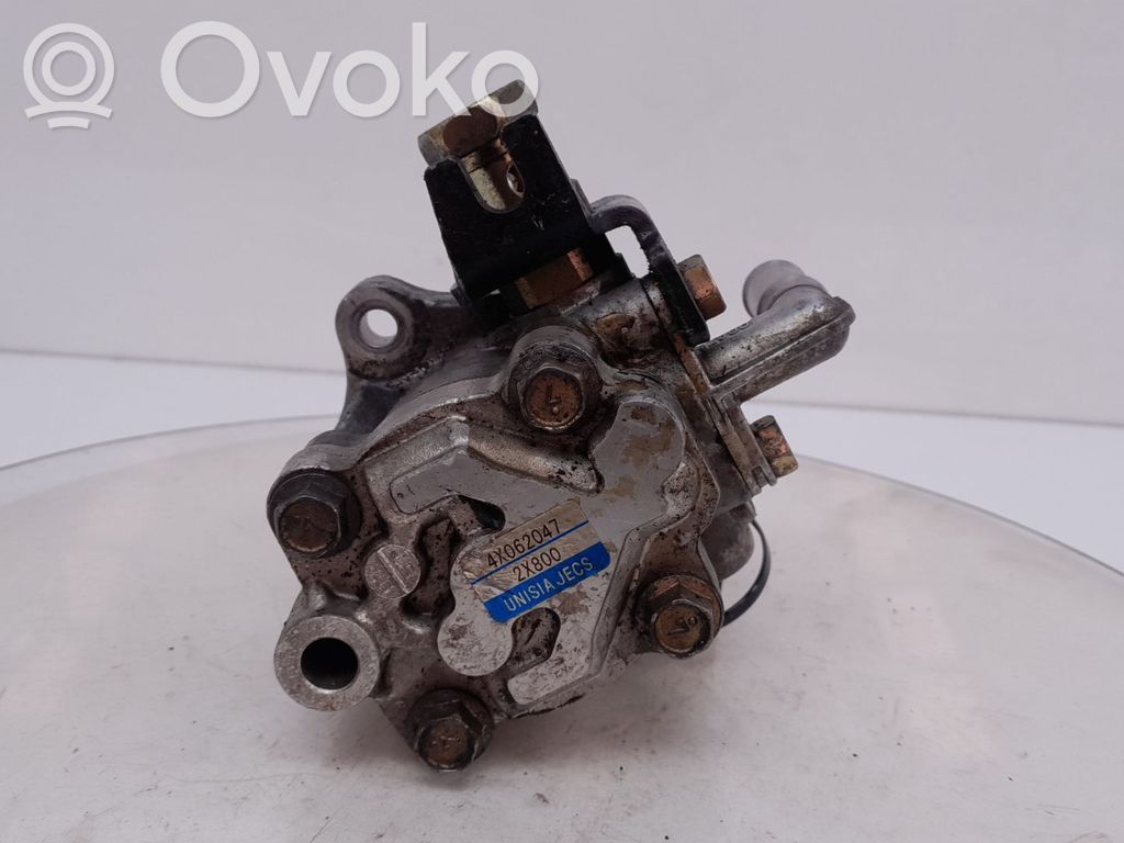 Ohjaustehostimen pumppu   2X800,208571