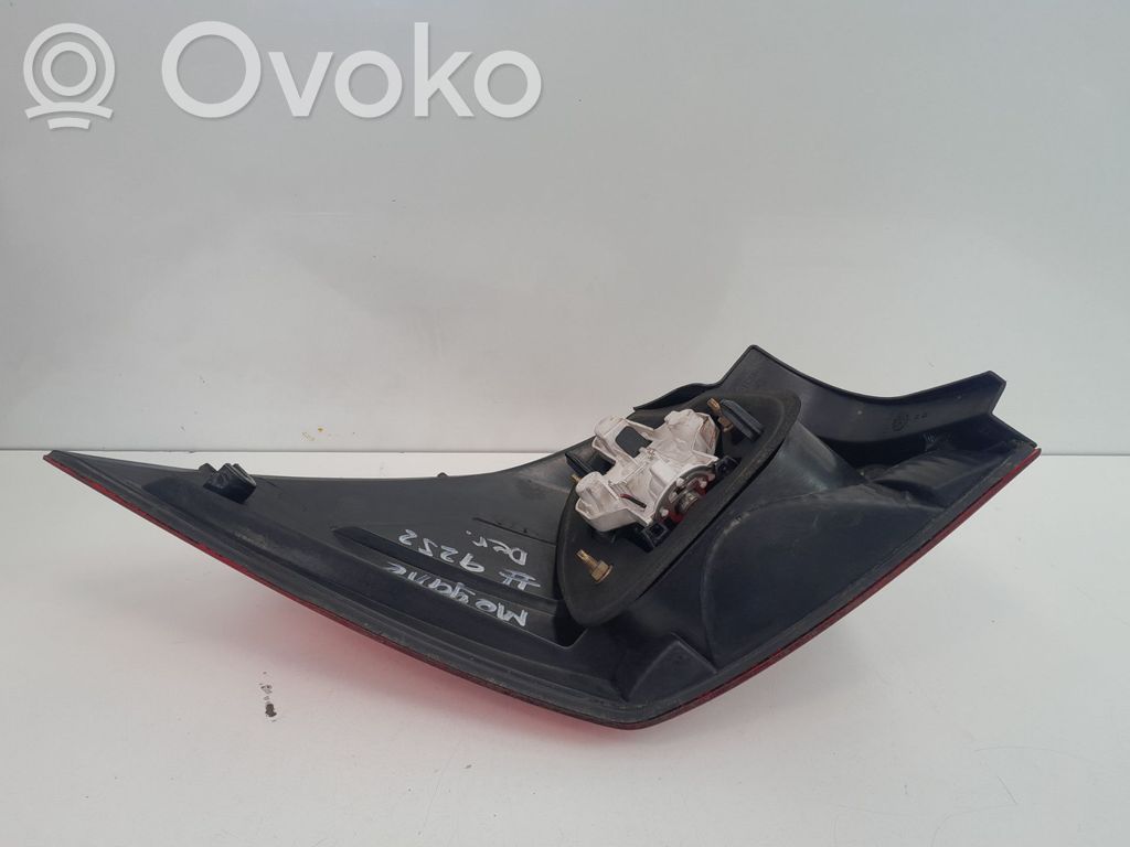 Lampa tylna   210667