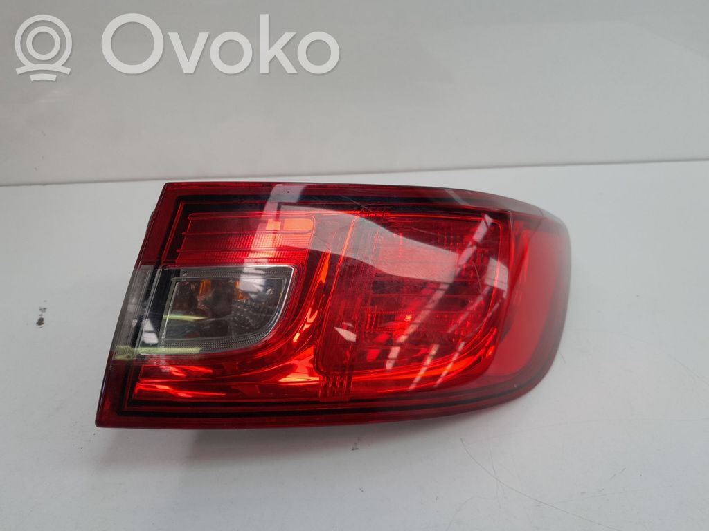Renault Clio IV Luz trasera/de freno
