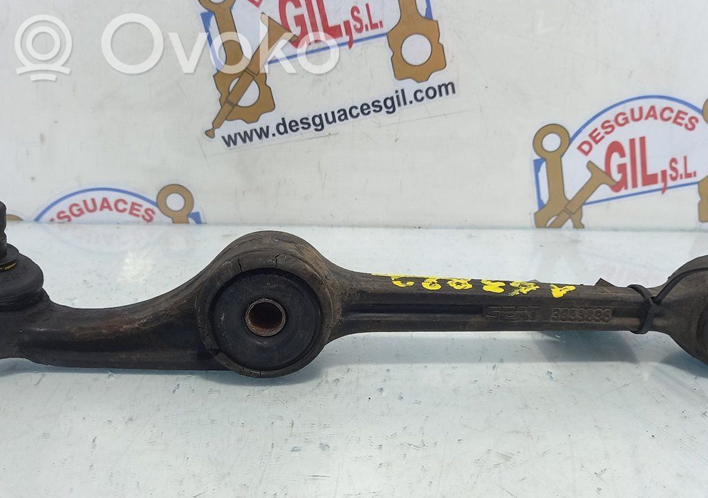Seat Ibiza I (021A) Basculă inferioară față 
