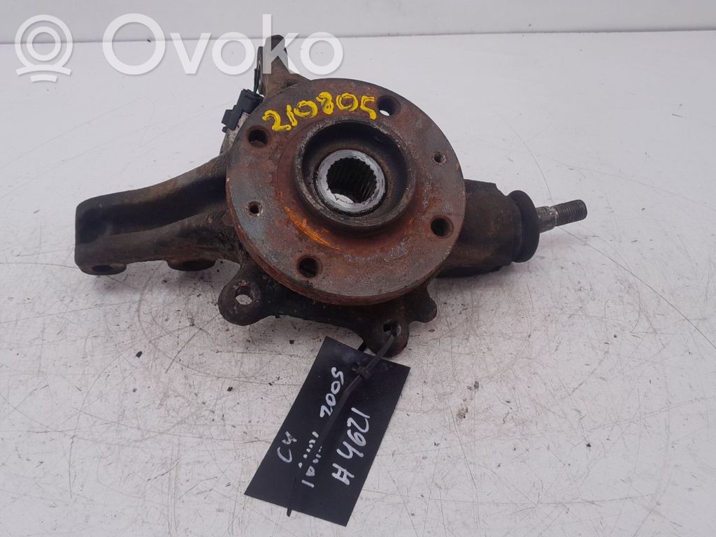 Achsschenkel vorne   210805