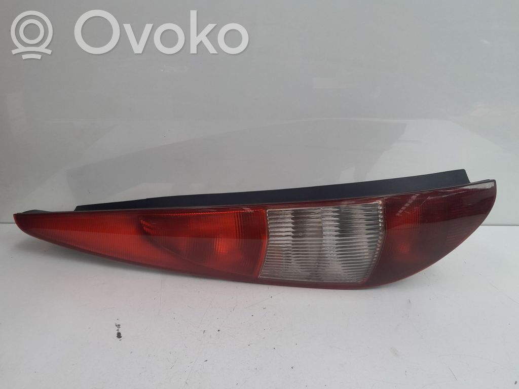 Ford Mondeo Mk III Luci posteriori