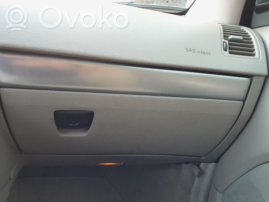 Volvo XC90 Handschuhfach 