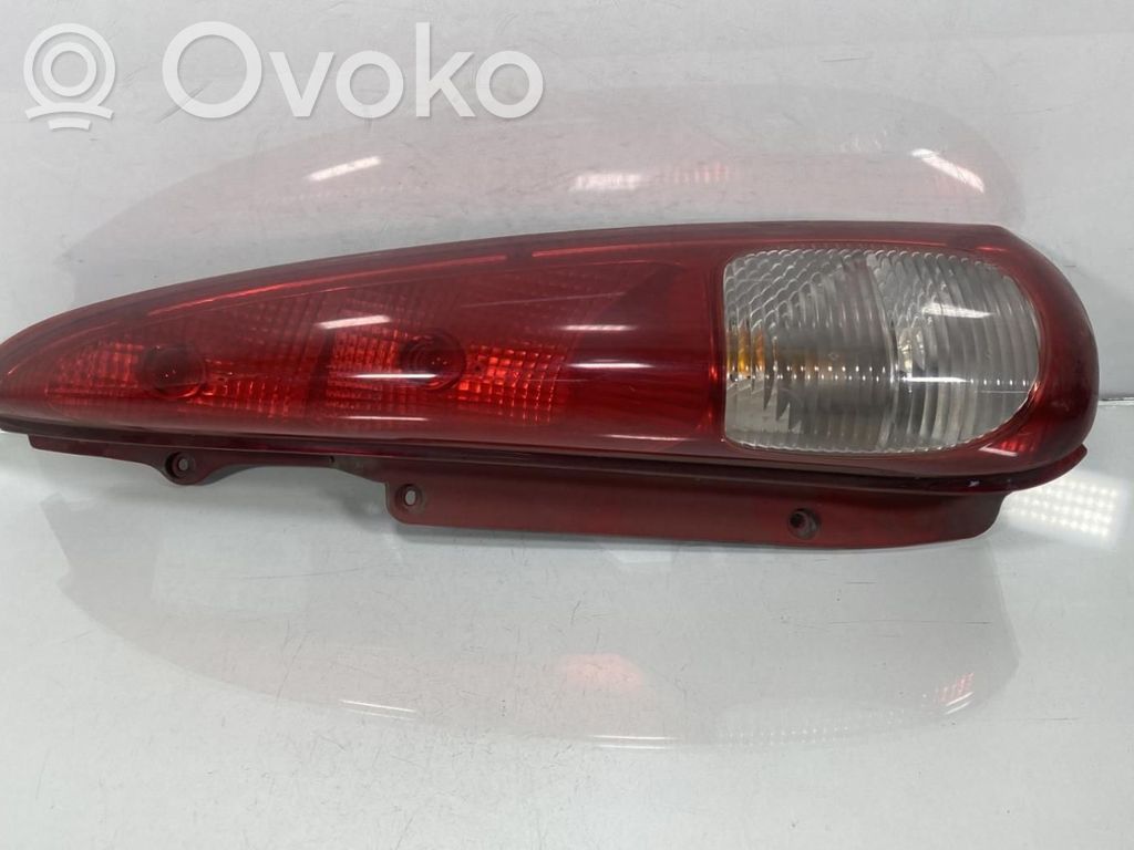 Chevrolet Rezzo Luci posteriori 