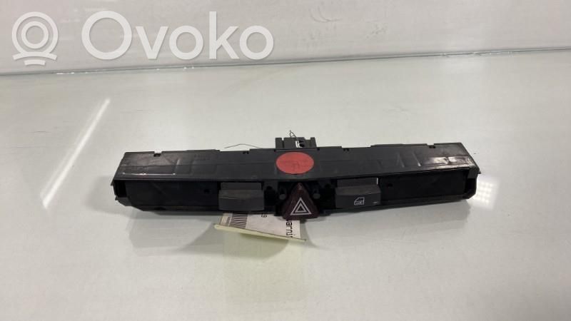 Opel Astra H Hazard light switch 