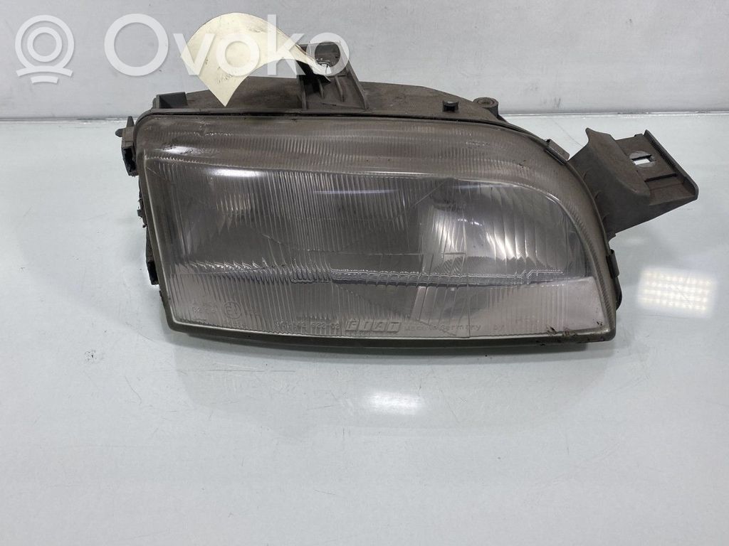 Fiat Punto (176) Lampa przednia 