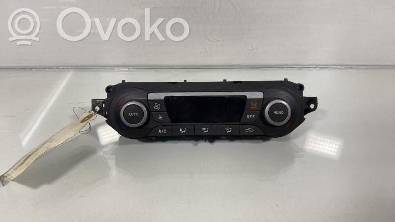 Ford C-MAX I Climate control unit 