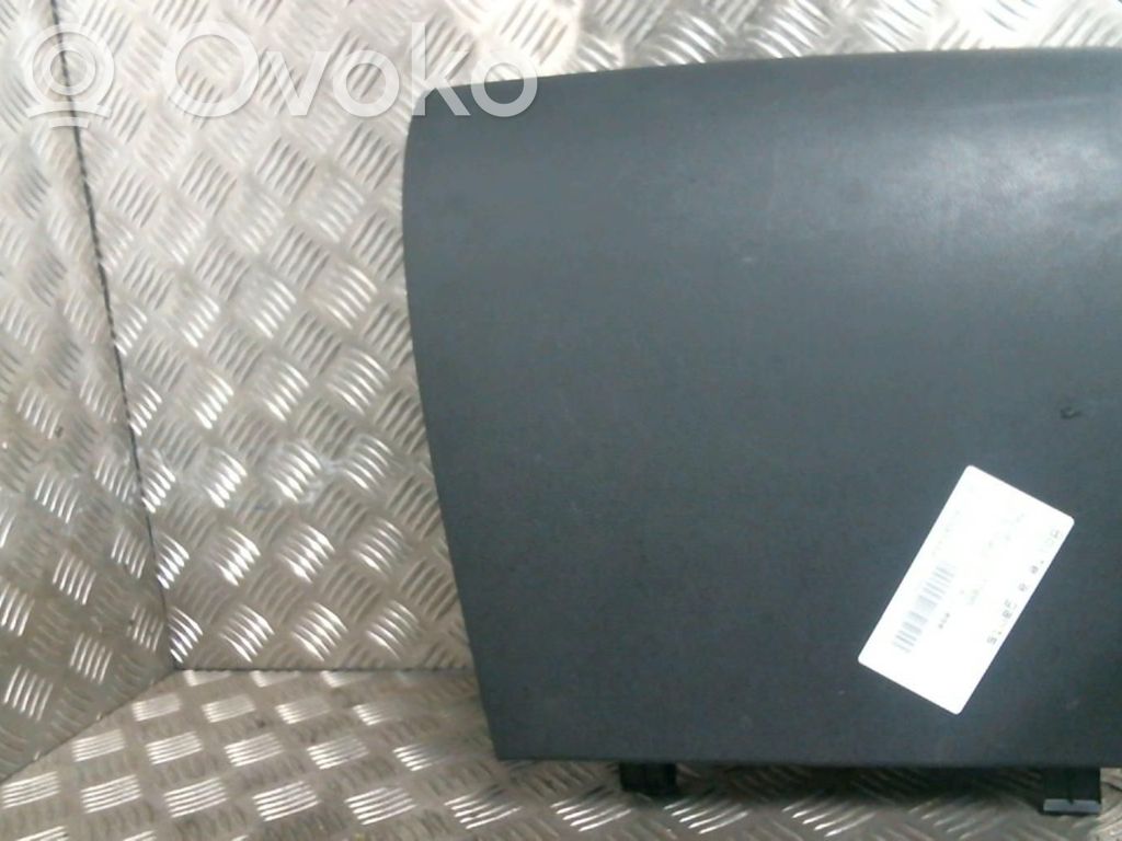 Mazda 2 Daiktadėžės (bordačioko) komplektas 
