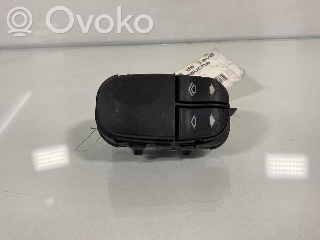 Ford Focus Electric window control switch 
