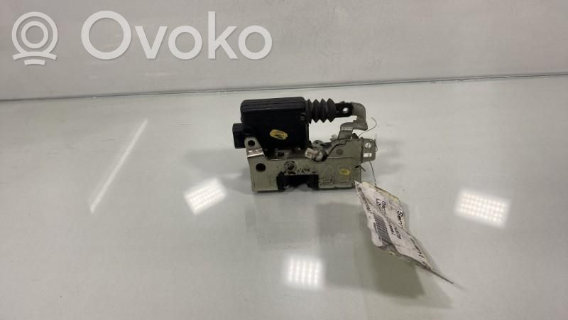 Dacia Logan I Zamek drzwi przednich 