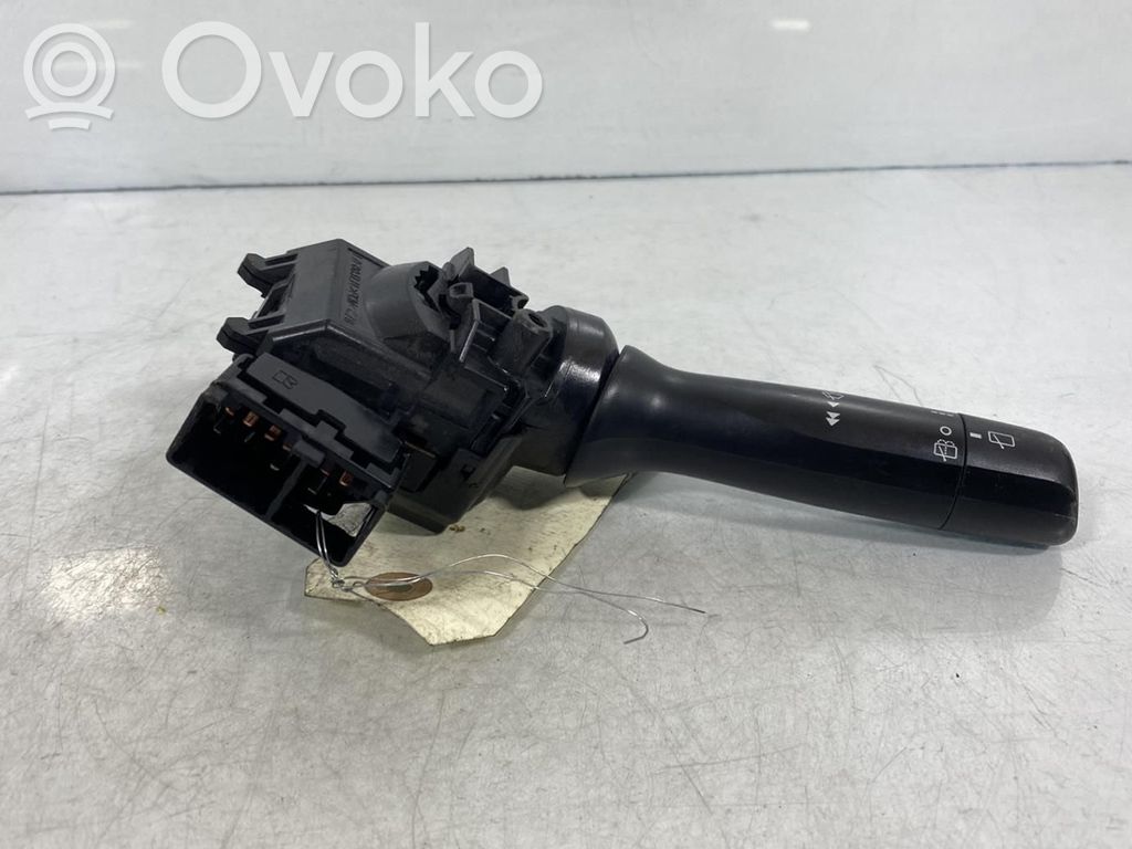Toyota Yaris Manetka / Przełącznik wycieraczek 