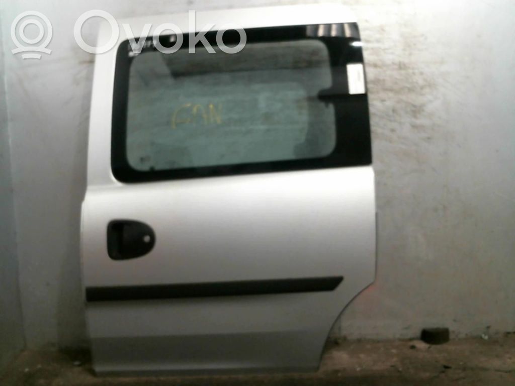 Opel Combo C Galinės durys 