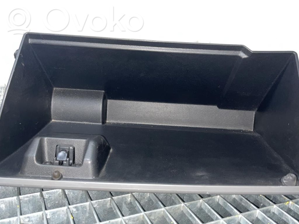 Mazda 2 Juego guantera 