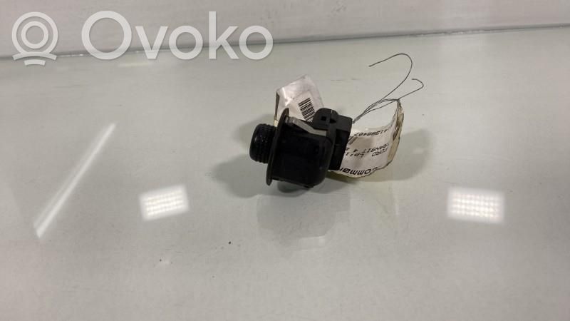 Wing mirror switch   NT