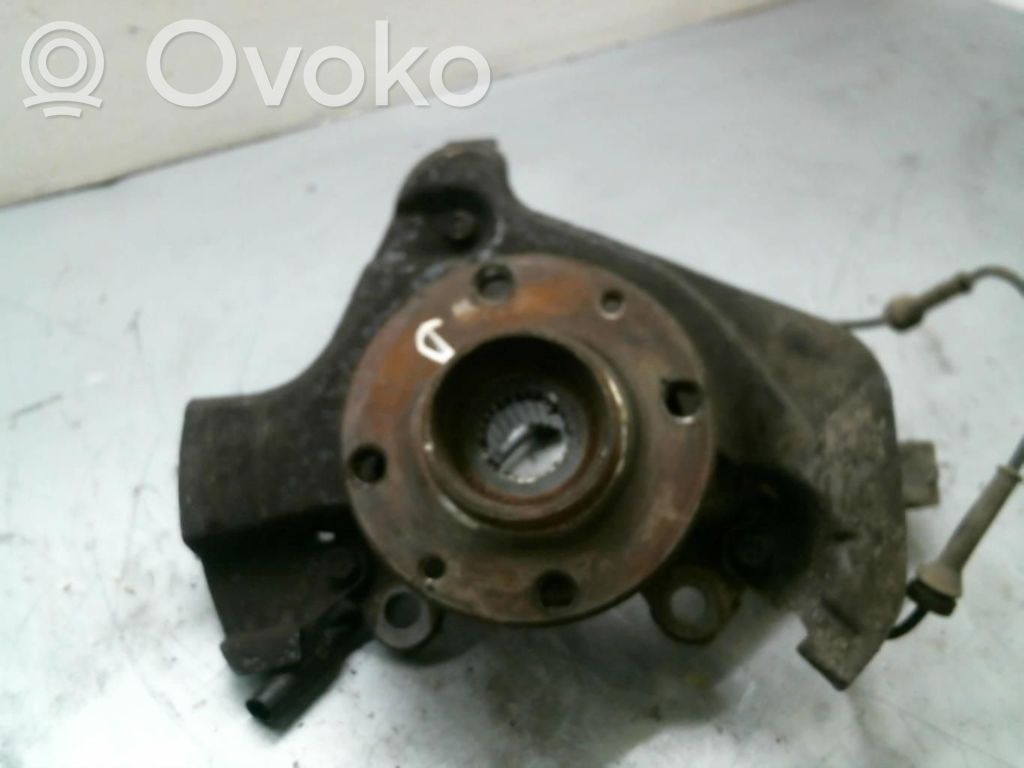 Citroen Nemo Achsschenkel vorne 