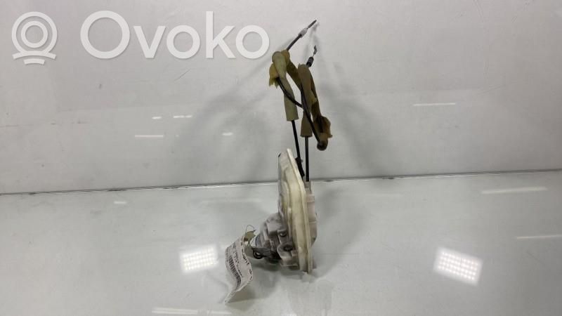 Mazda 2 Front door lock 