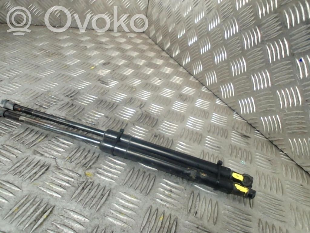 Citroen C6 Siłownik maski przedniej 