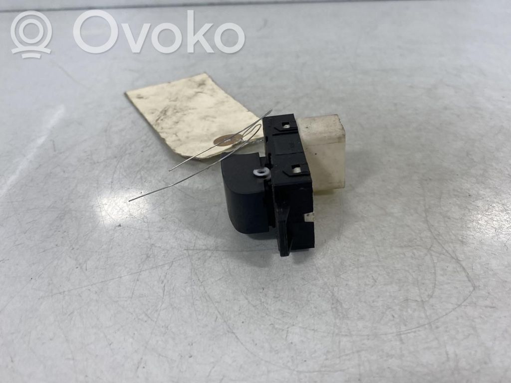 Chevrolet Captiva Electric window control switch 
