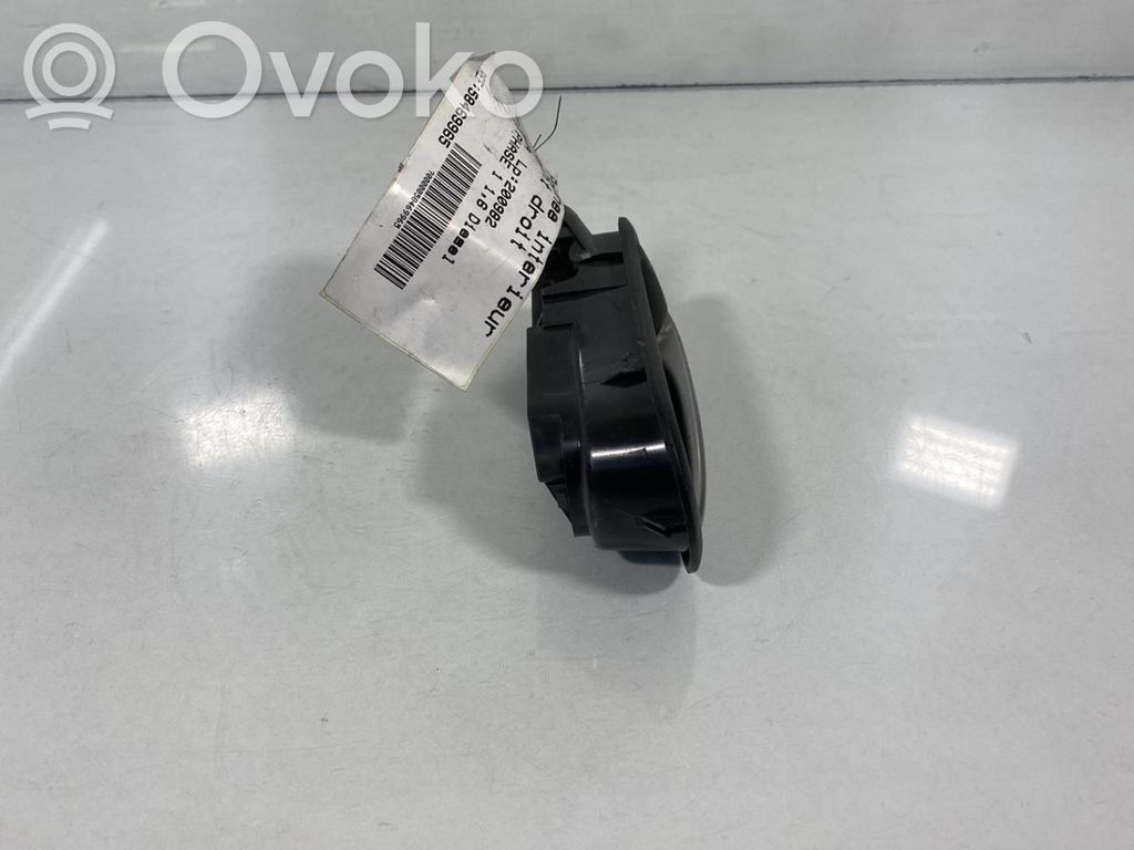 Manecilla interna puerta delantera   D65158330A02