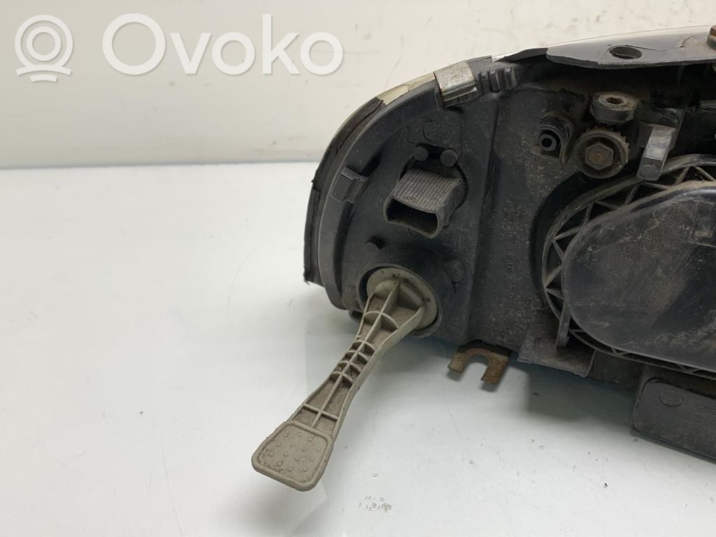 Scheinwerfer   7M3941015AH