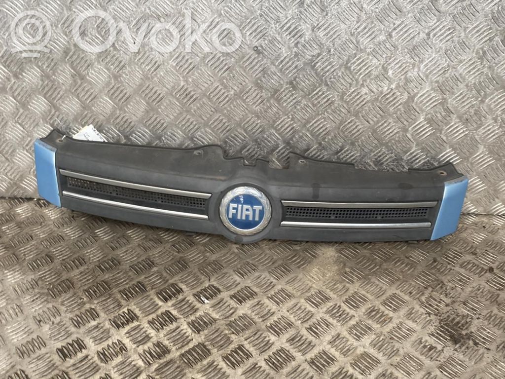 Fiat Panda II Kühlergrill 