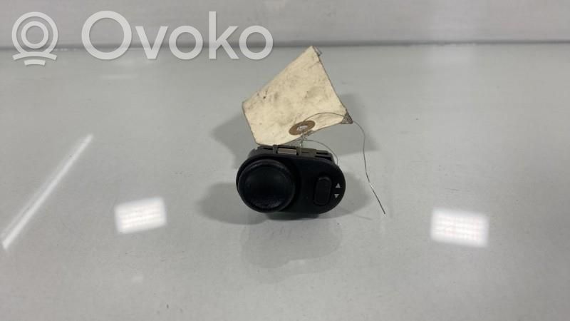 Opel Corsa C Wing mirror switch 