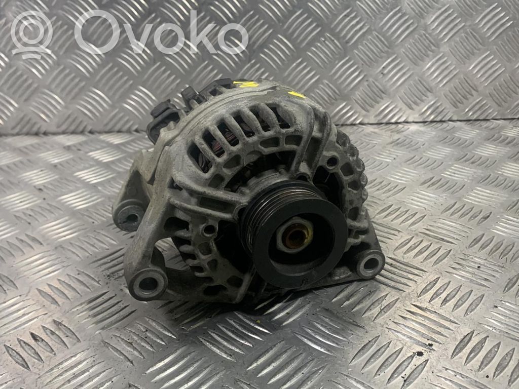 Opel Astra H Generatore/alternatore 