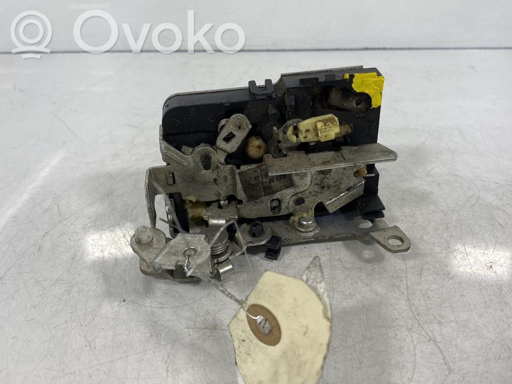 Dacia Sandero Rear door lock 