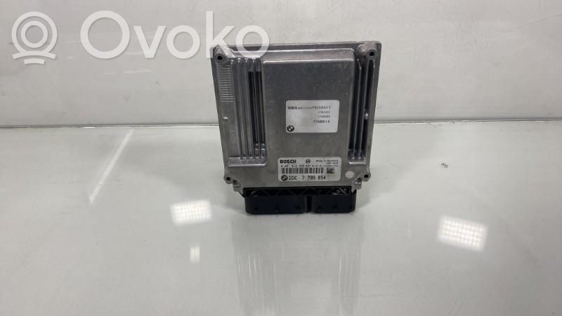 BMW 1 E81 E87 Engine control unit/module 