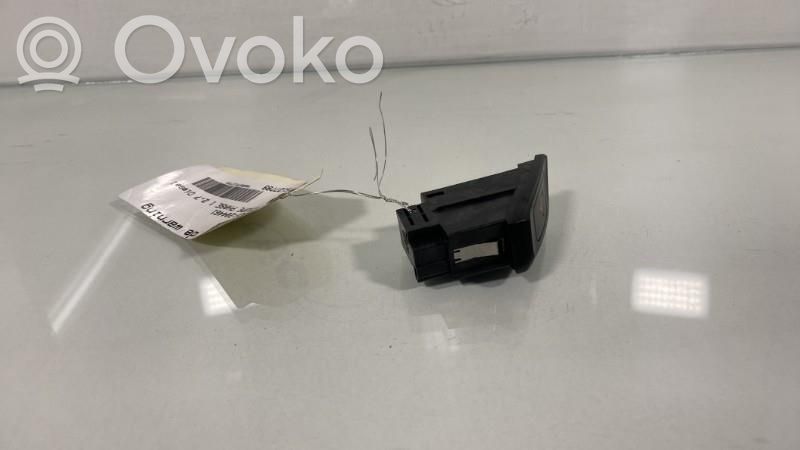 Audi A5 8T 8F Interruttore luci di emergenza