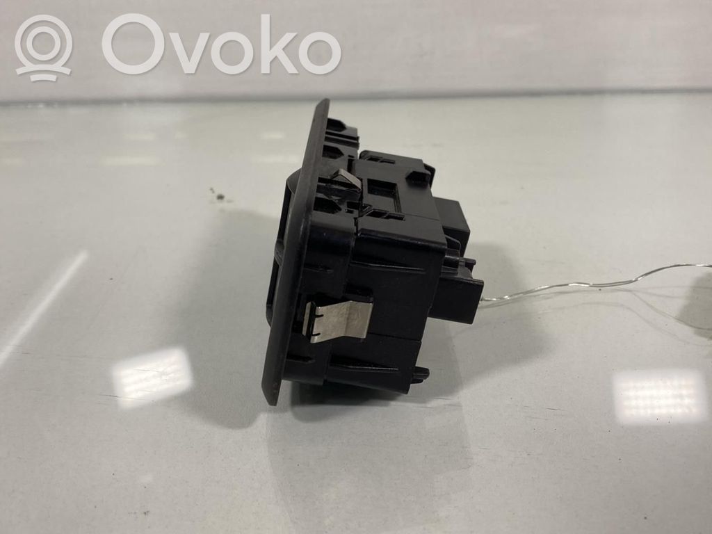Ford Fiesta Interruptor del elevalunas eléctrico 
