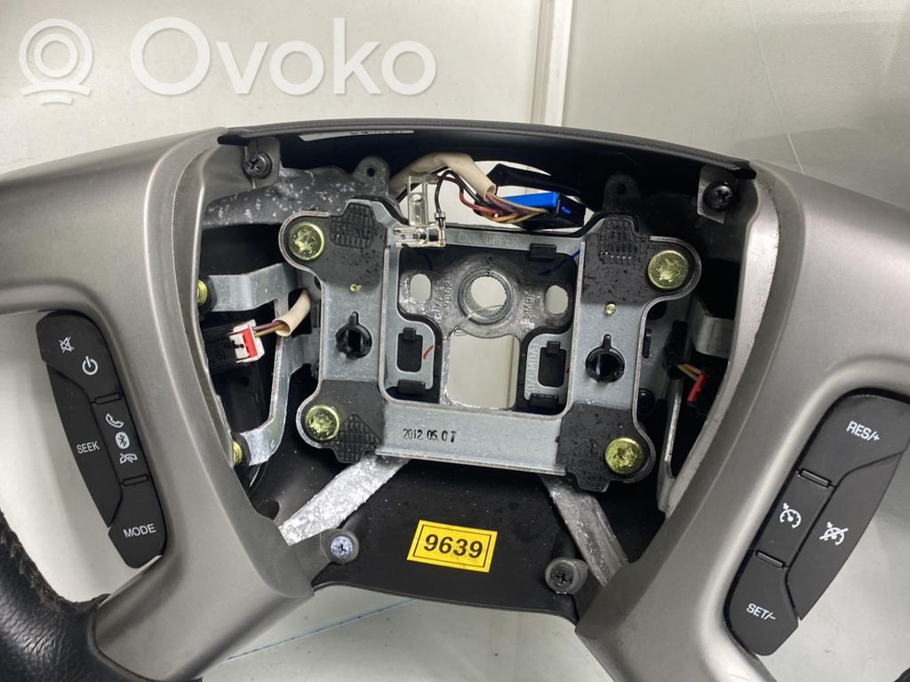 Chevrolet Captiva Ohjauspyörä 
