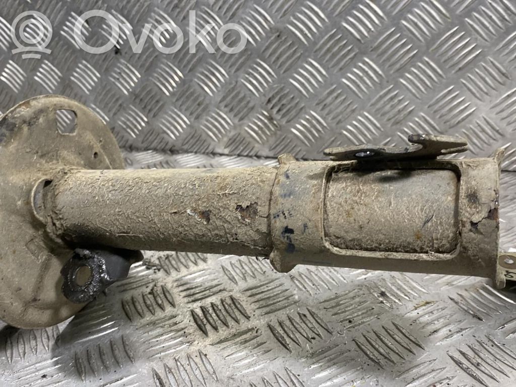 Toyota Yaris Amortyzator osi przedniej ze sprężyną 