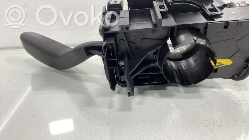 Seat Ibiza IV (6J,6P) Leva/interruttore dell’indicatore di direzione e tergicristallo