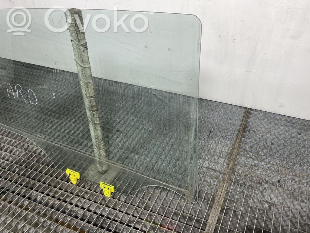 Nissan Qashqai Takaoven ikkunalasi 