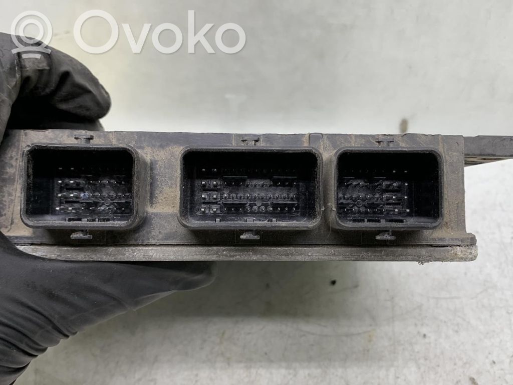 Nissan Note (E11) Engine control unit/module 