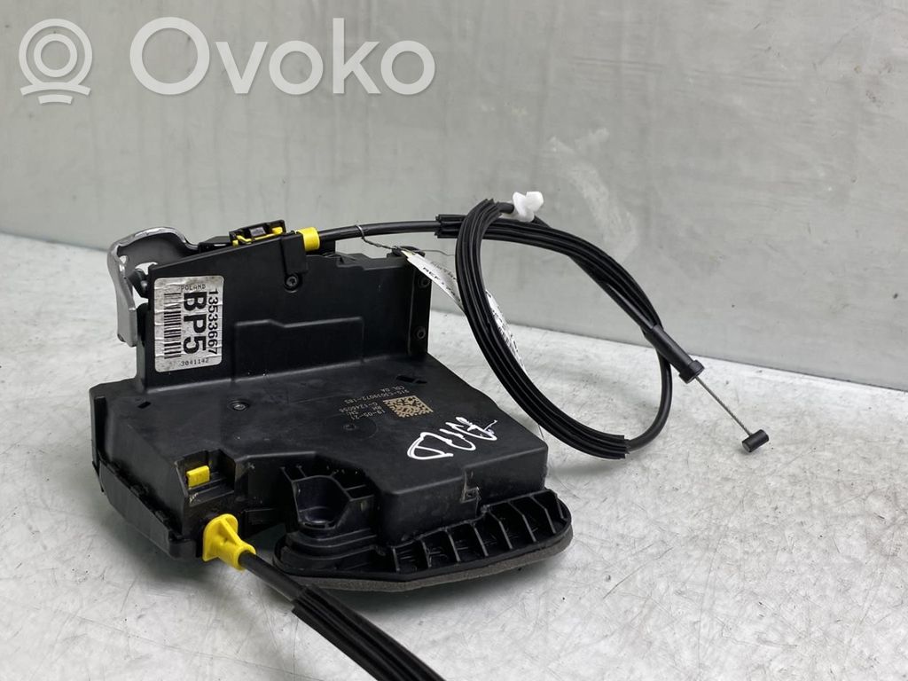 Opel Astra K Takaoven lukko 