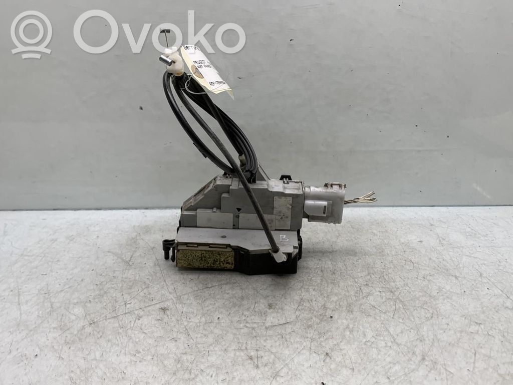 Peugeot 407 Front door lock 