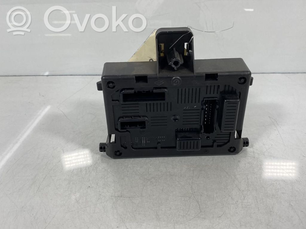 Renault Clio III BSM Control unit 