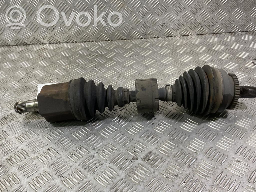 Antriebswelle vorne   08252033