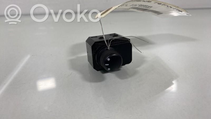 Suzuki SX4 Wing mirror switch 